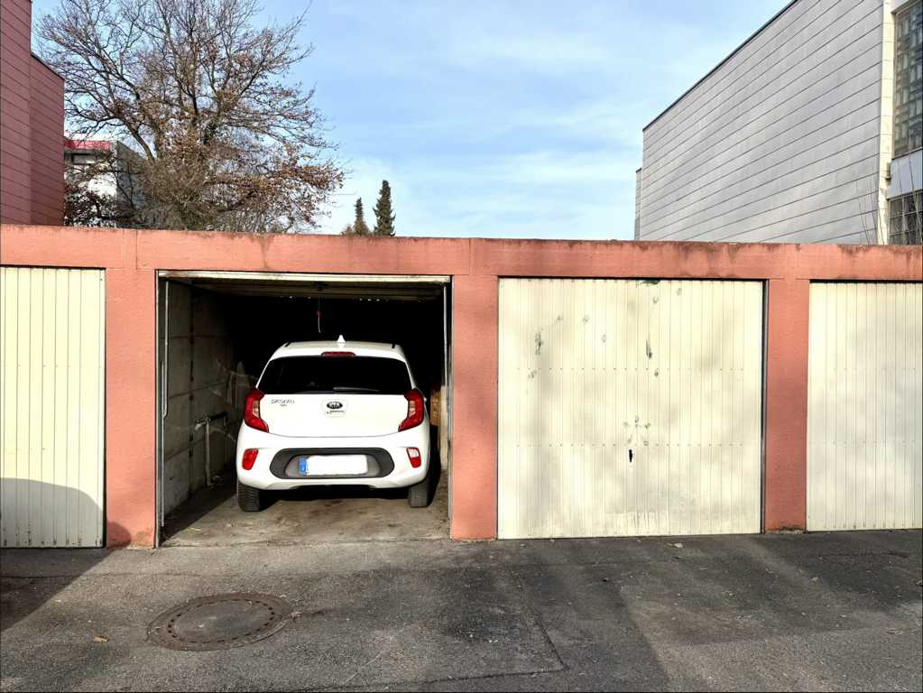 Garage Wohnung in Puchheim