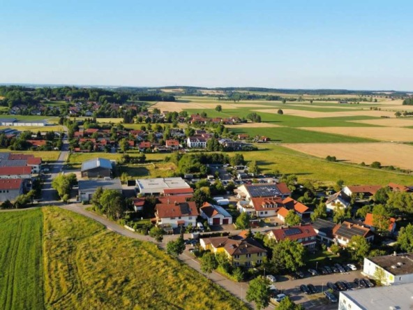 Gewerbegebiet Kaltenberg im Sommer