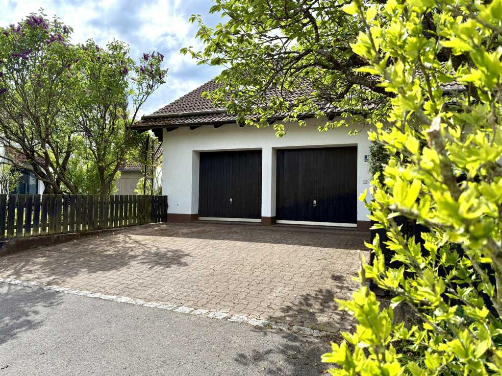 Einfamilienhaus in Türkenfeld Garage