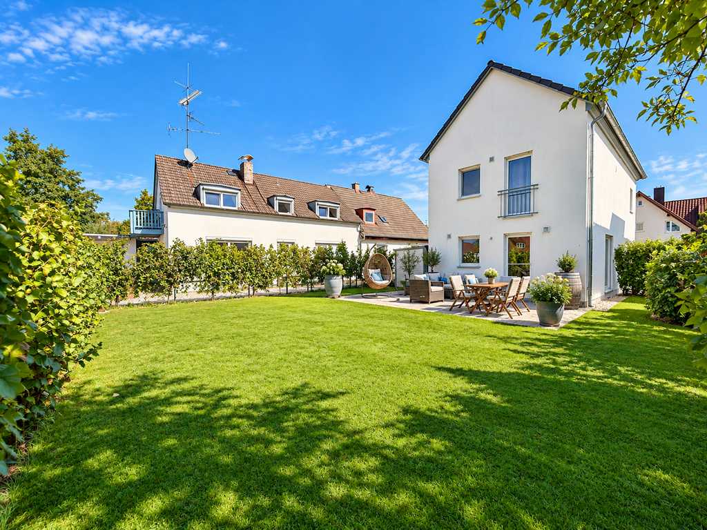 immobiliensche einfamilienhaus in tuerkenfeld außenansicht
